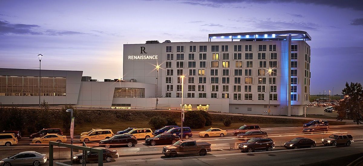 Renaissance Edmonton Airport Hotel Nisku Exterior photo